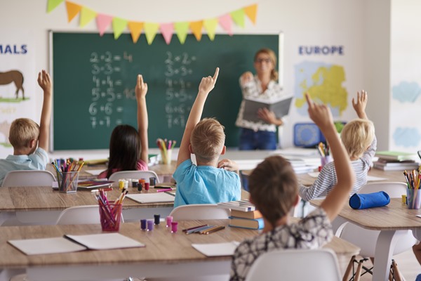 kids seating in 1st standard cbse school dubai
